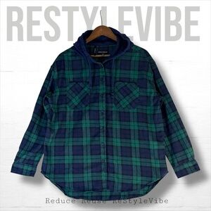 SILVER JEANS CO Women’s Size L Shirt Flannel Hooded Button Down Plaid Boyfriend